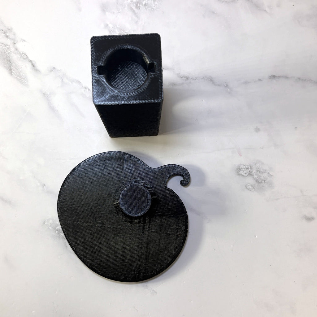 Veteran Flag Hitch Cover – Starter Kit
